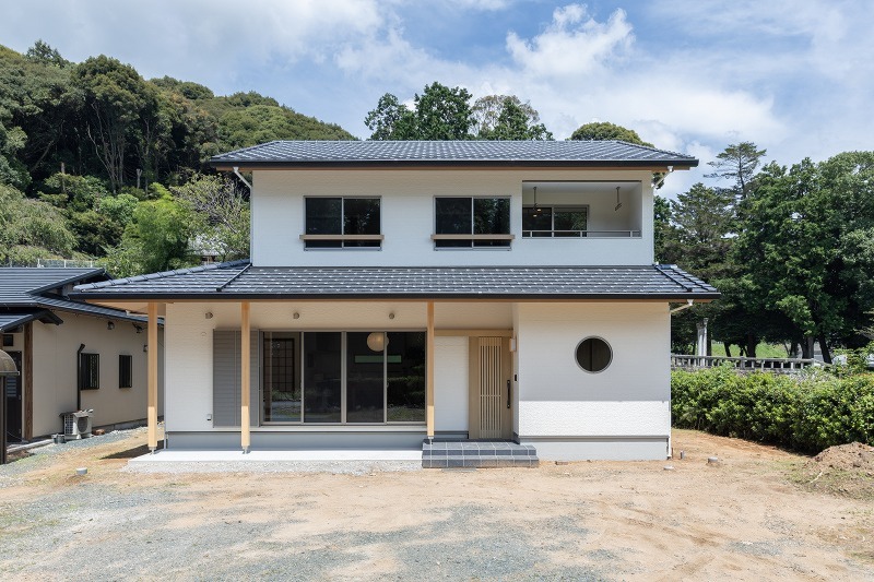 ダウンフロアと吊り天井がある和モダンなお家